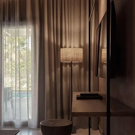 فندق Curio Collection By Hilton Rhodes, Greece لاردوس