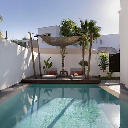 Curio Collection By Hilton Rhodes, Greece * Λάρδος