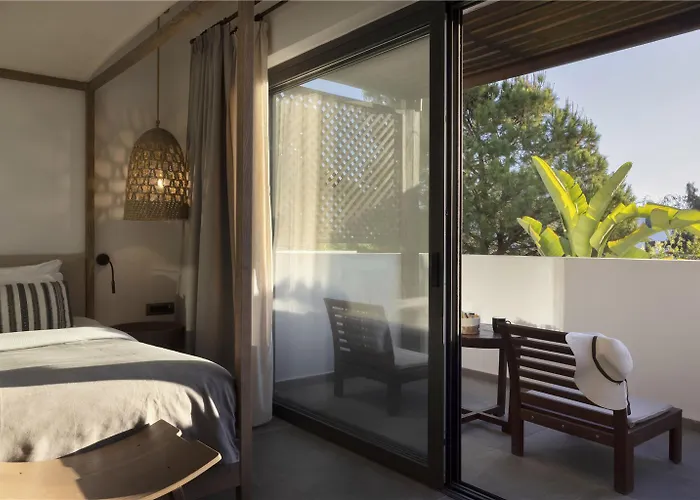 Curio Collection By Hilton Rhodes, Greece * Лардос